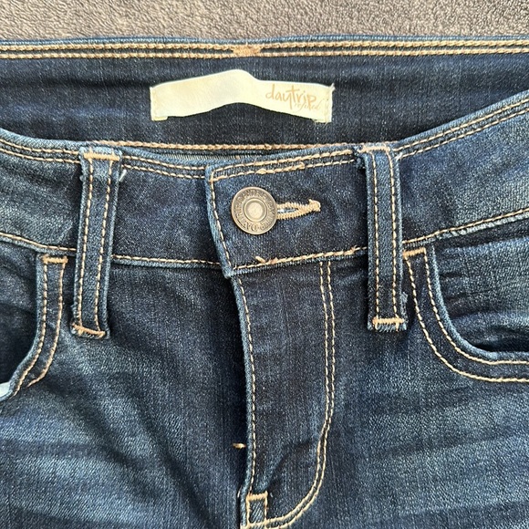 Women’s DayTrip Jeans - Picture 3 of 6